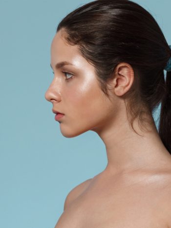 Retrato de moda mujer joven